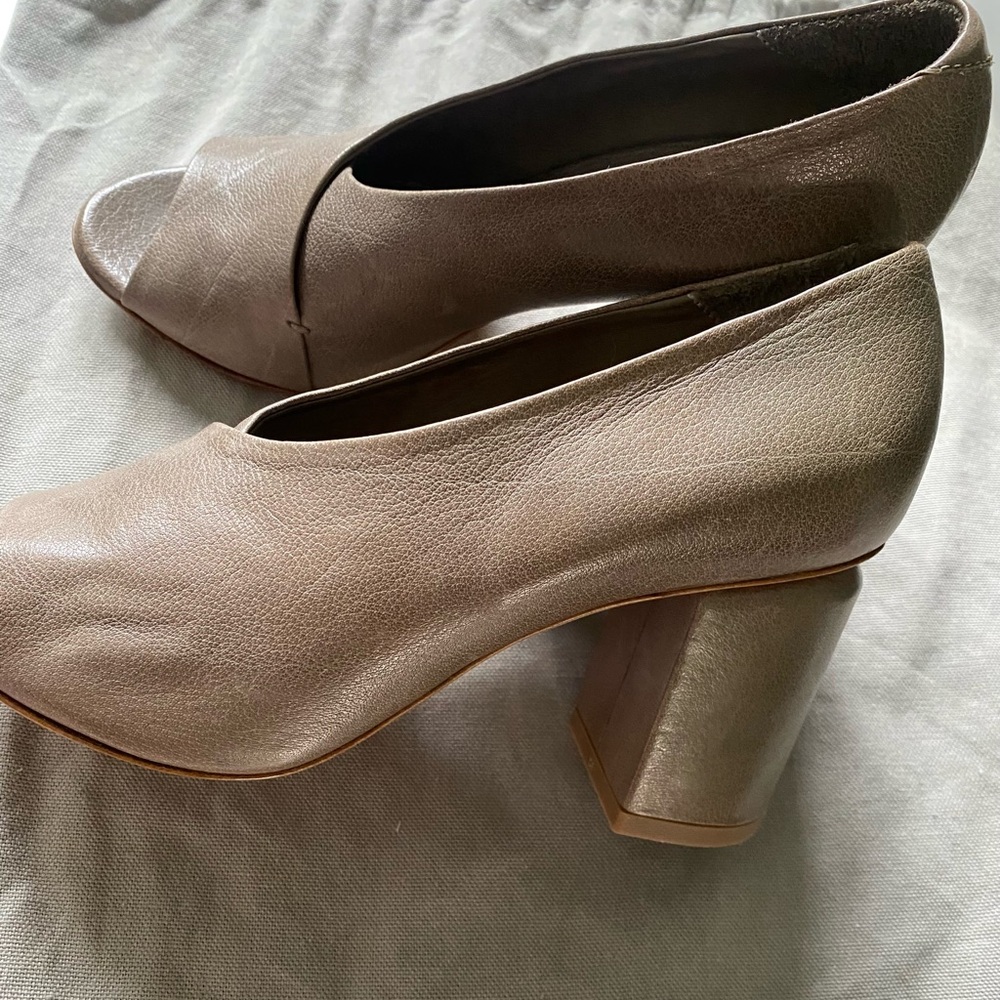 Officine Creative - Leather Peep Toe Shoes